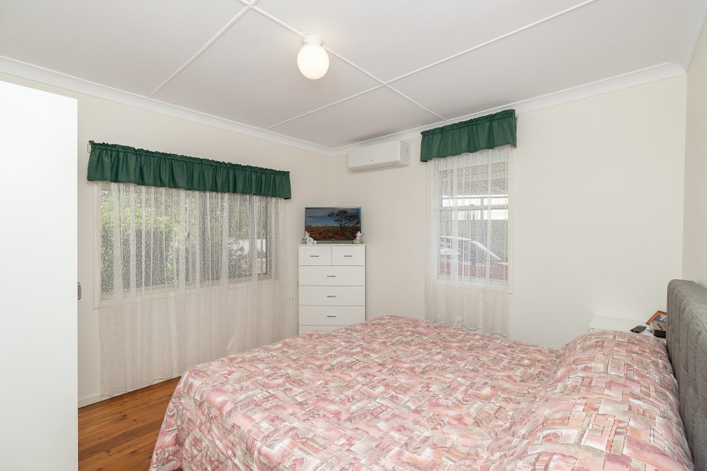 27 Victoria Avenue, Narrandera NSW 2700 - photo 12