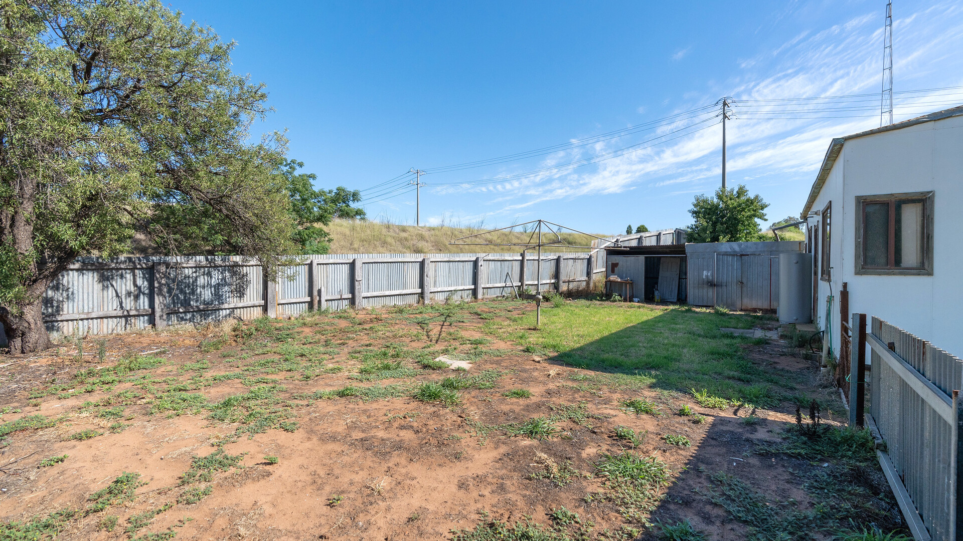 4 Beckham Street, Narrandera NSW 2700 - photo 11