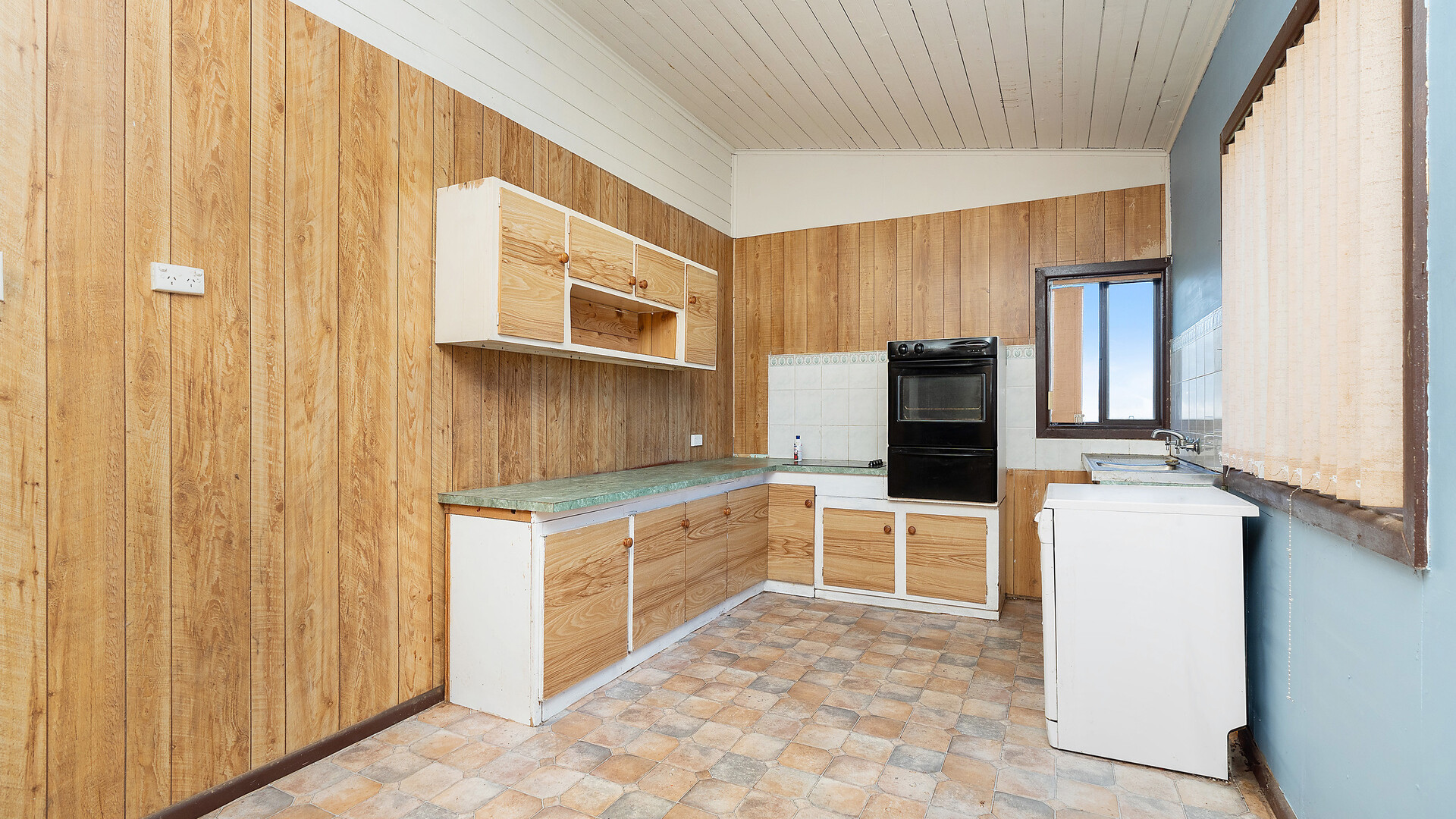 4 Beckham Street, Narrandera NSW 2700 - photo 4