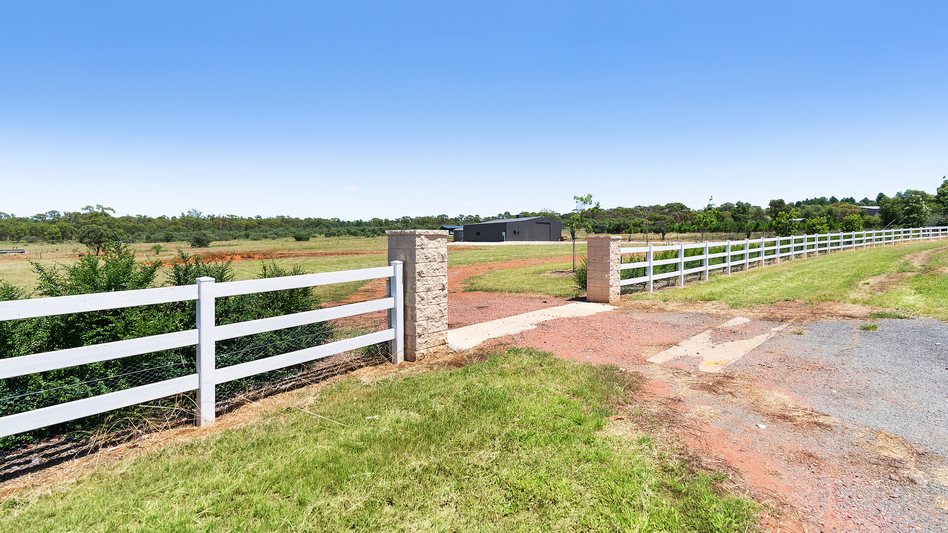 3 Qualitary Road, Leeton NSW 2705 - McGrath Riverina