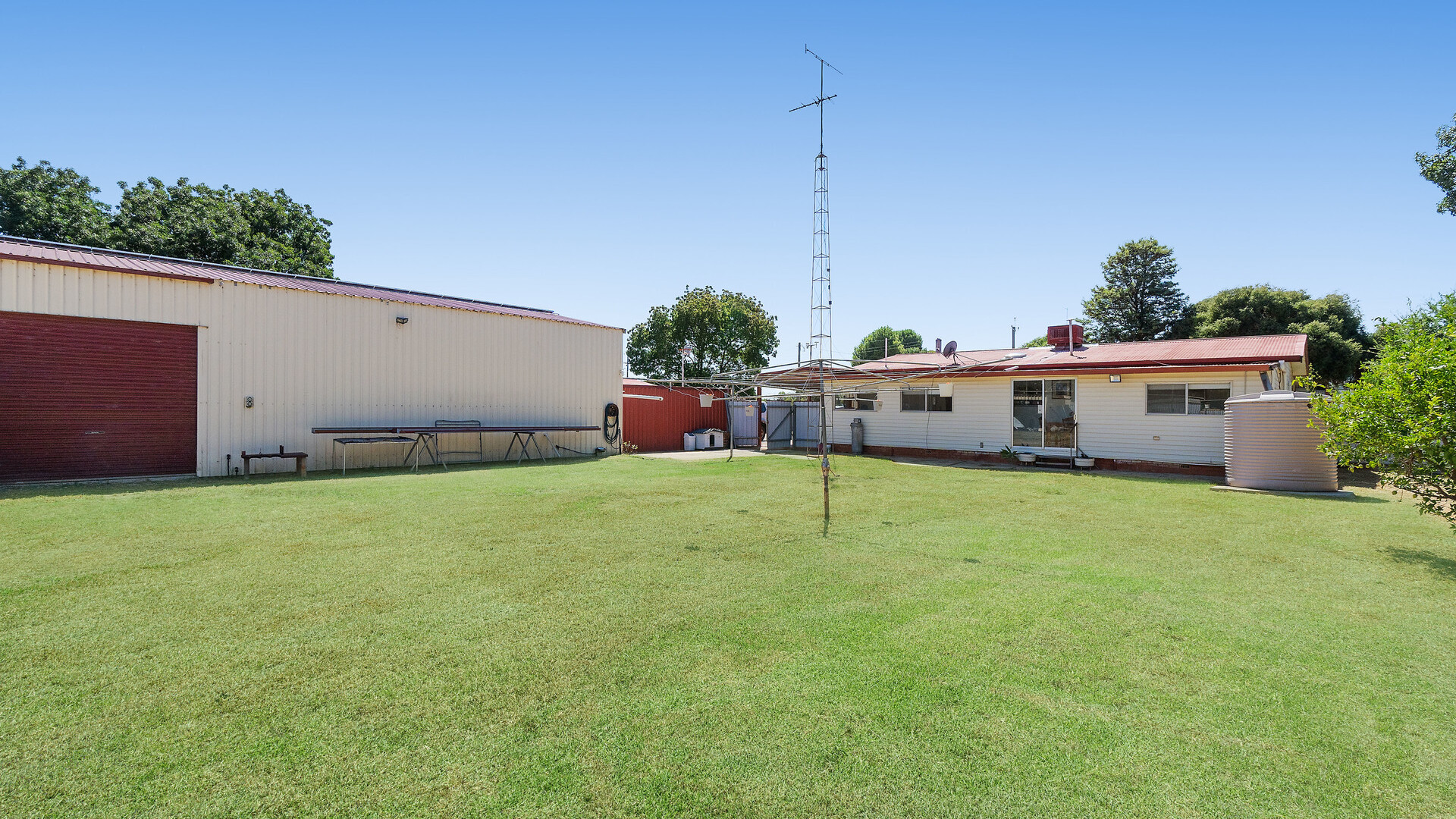 73 Binyah Street, Whitton NSW 2705 - photo 11