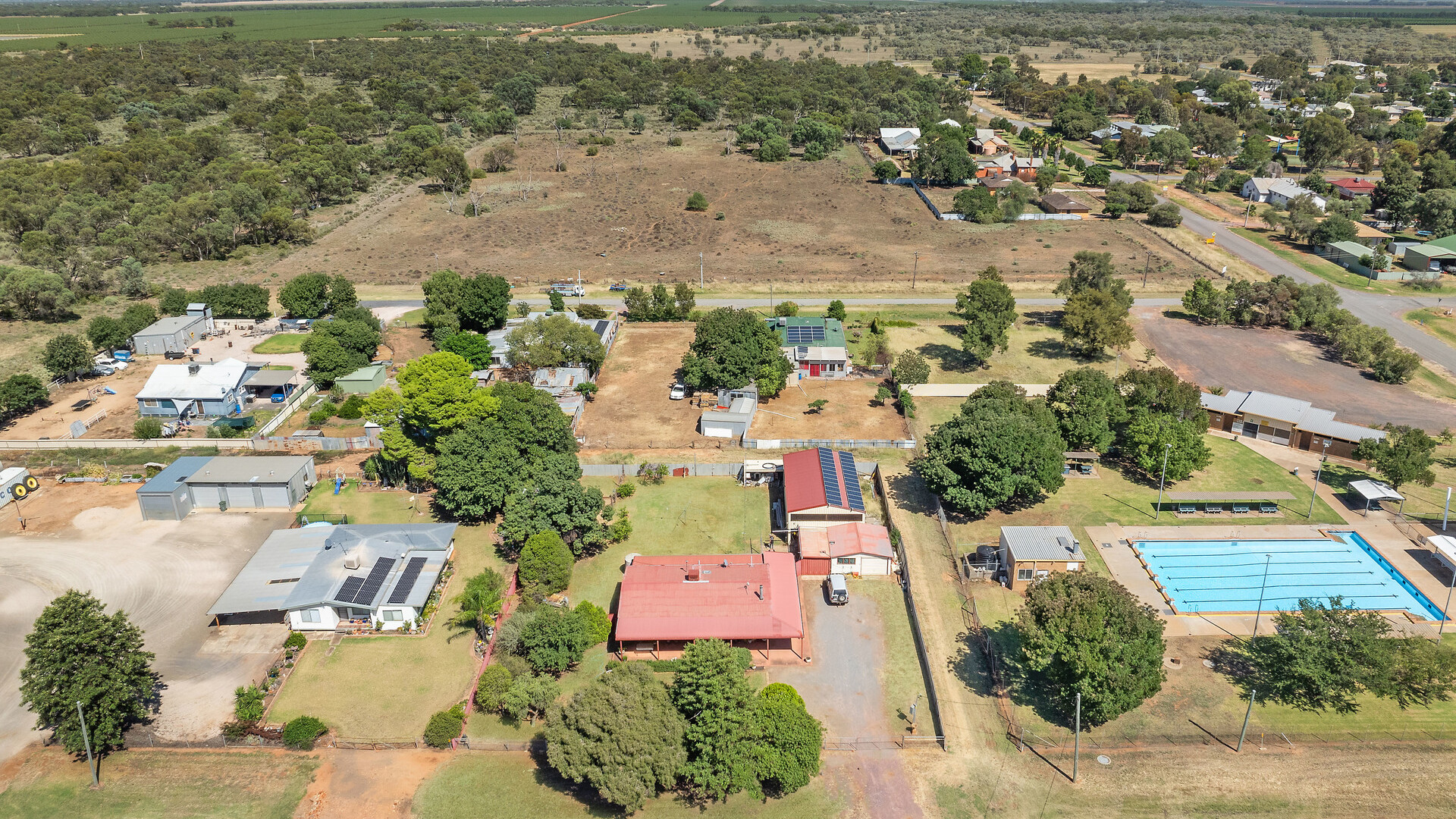 73 Binyah Street, Whitton NSW 2705 - photo 12