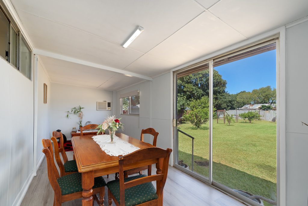 73 Binyah Street, Whitton NSW 2705 - photo 6