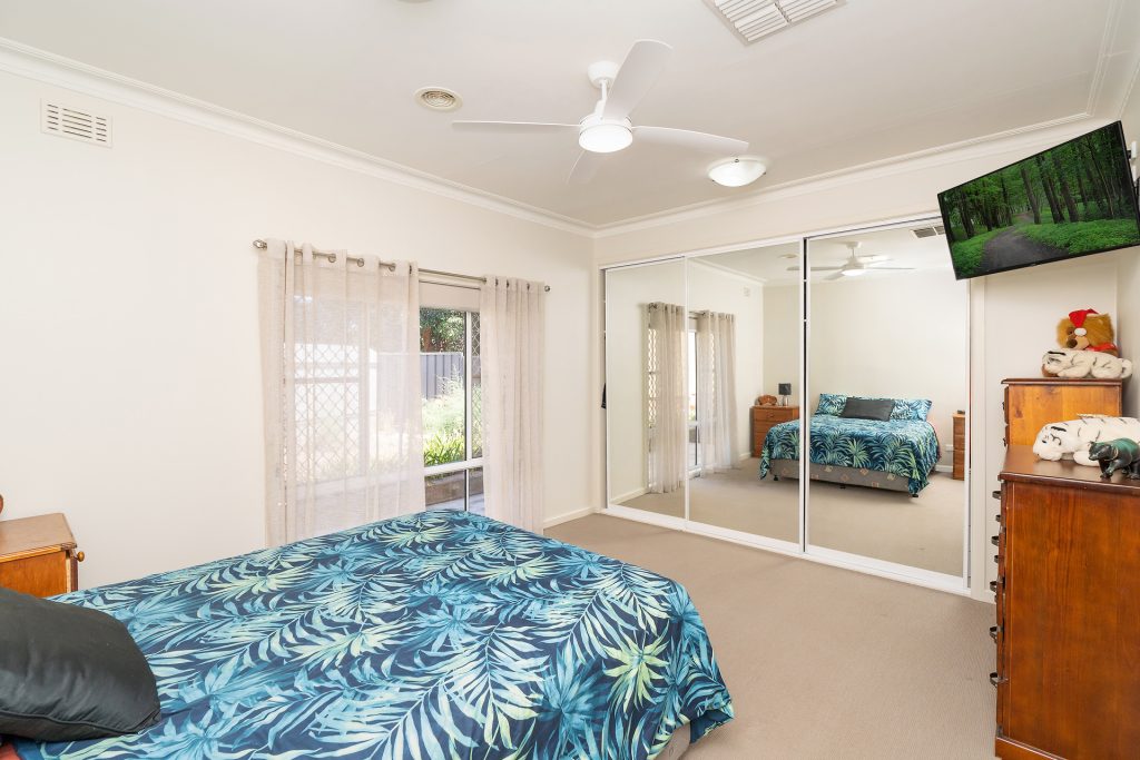 33-35 Acacia Avenue, Leeton NSW 2705 - photo 14