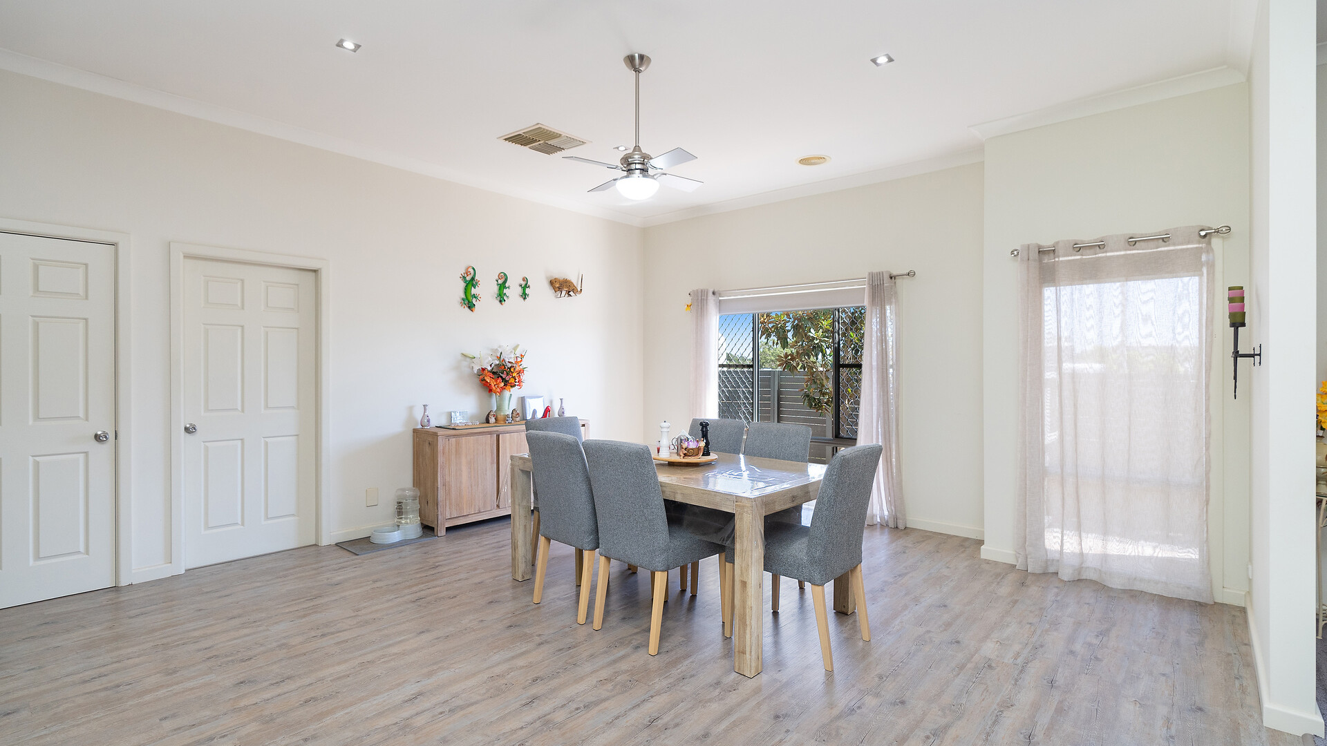 33-35 Acacia Avenue, Leeton NSW 2705 - photo 6