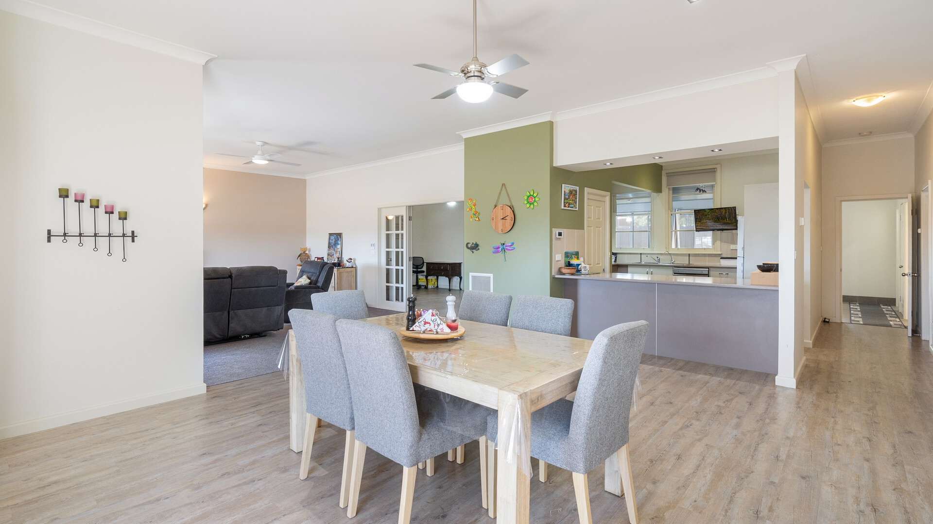 33-35 Acacia Avenue, Leeton NSW 2705 - photo 7