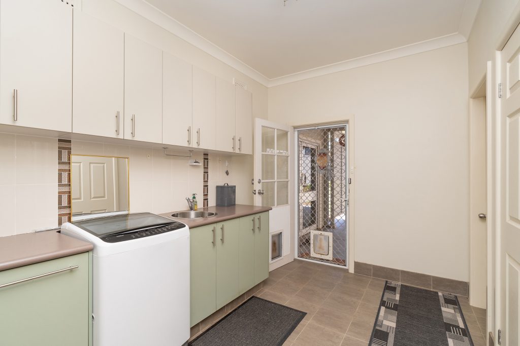 33-35 Acacia Avenue, Leeton NSW 2705 - photo 10