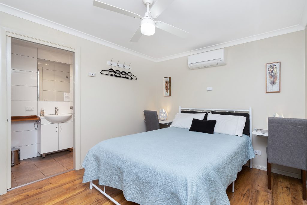82 Crowley Street, Temora NSW 2666 - photo 15