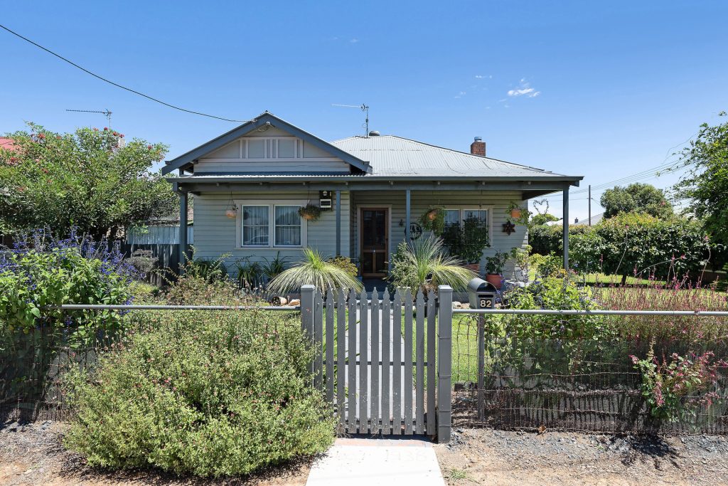 82 Crowley Street, Temora NSW 2666 - photo 21