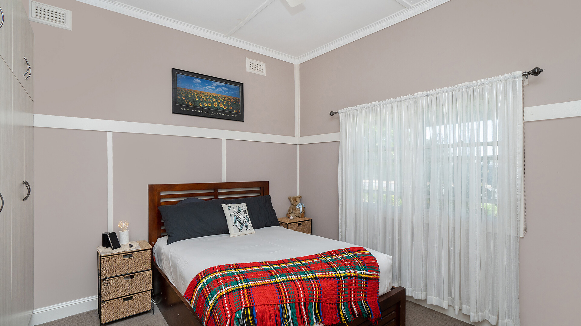 82 Crowley Street, Temora NSW 2666 - photo 9