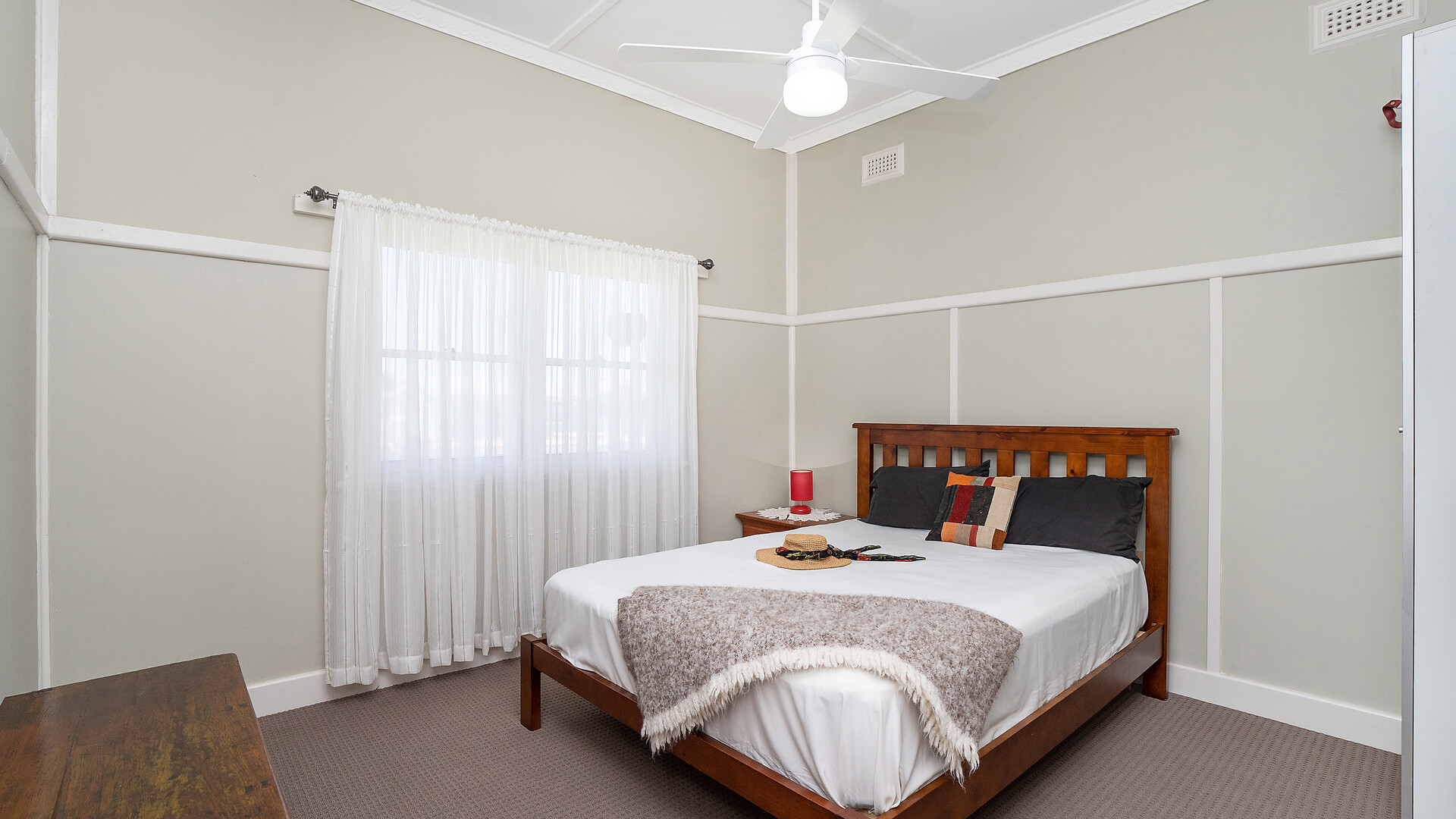 82 Crowley Street, Temora NSW 2666 - photo 10
