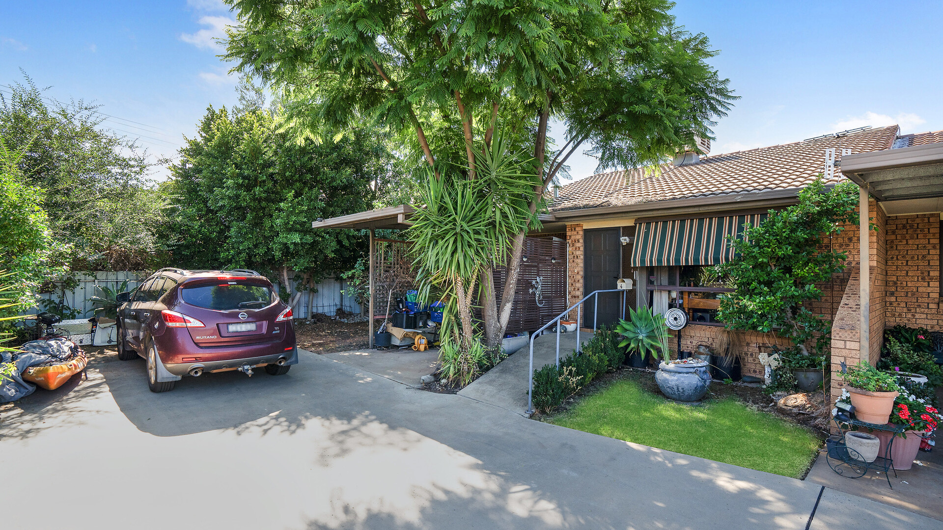 4/4 Maple Street, Leeton NSW 2705 - photo 2