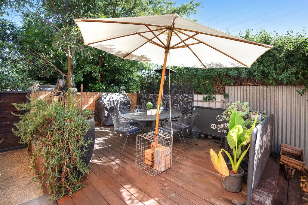 4/4 Maple Street, Leeton NSW 2705 - photo 13