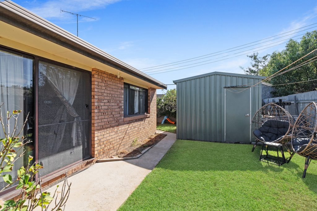 4/4 Maple Street, Leeton NSW 2705 - photo 15