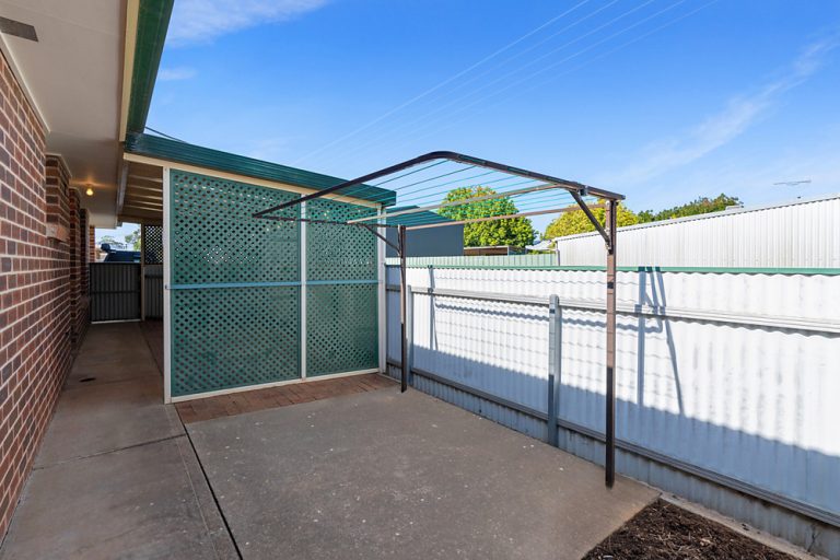3/144 Baker Street, Temora NSW 2666 - photo 18