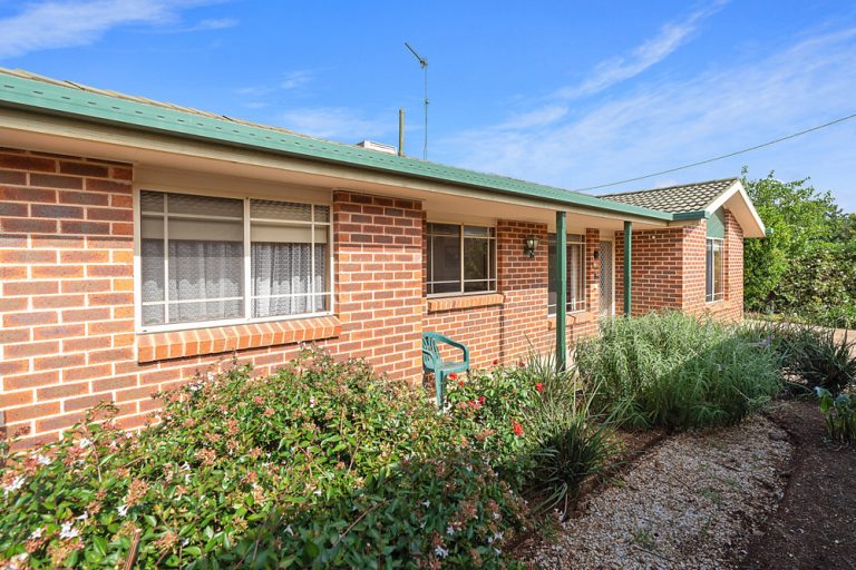 3/144 Baker Street, Temora NSW 2666 - photo 20