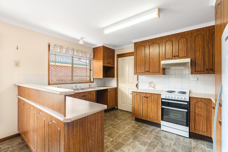 3/144 Baker Street, Temora NSW 2666 - photo 5