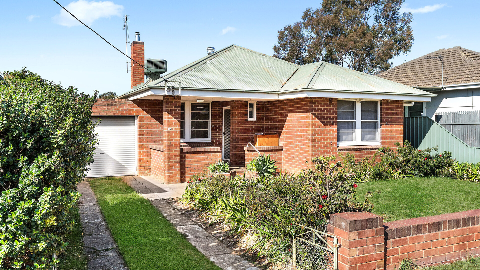 25 Bourke Street, Turvey Park NSW 2650 - photo 2