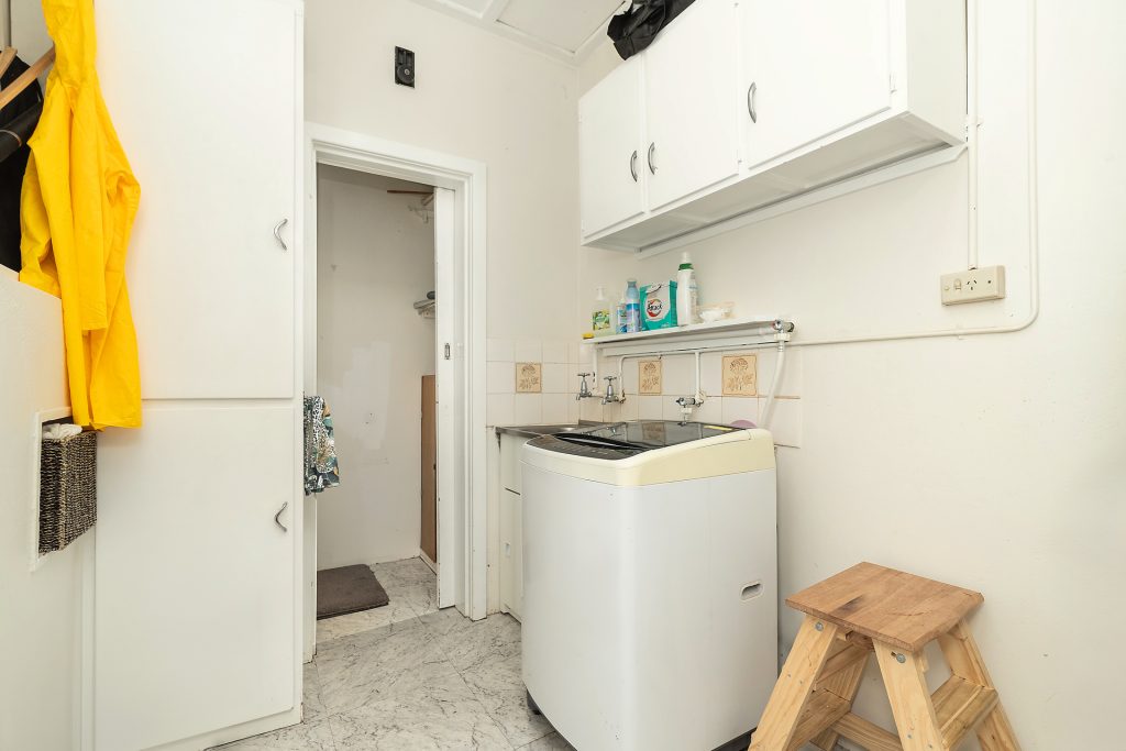 25 Bourke Street, Turvey Park NSW 2650 - photo 14