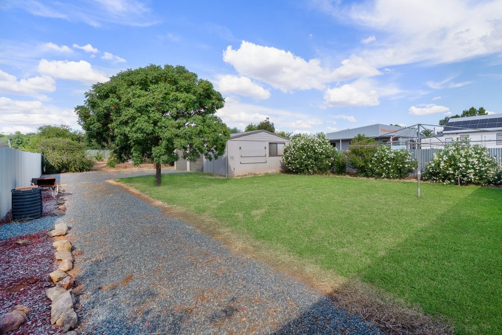 115 Aurora Street, Temora NSW 2666 - photo 12