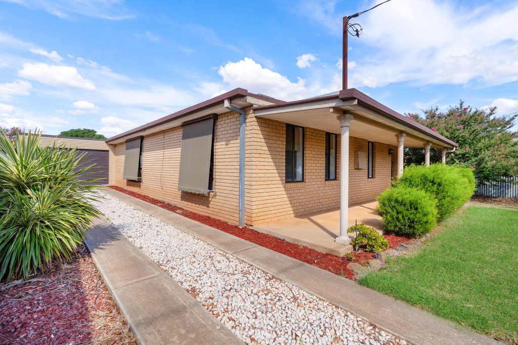 115 Aurora Street, Temora NSW 2666 - photo 14