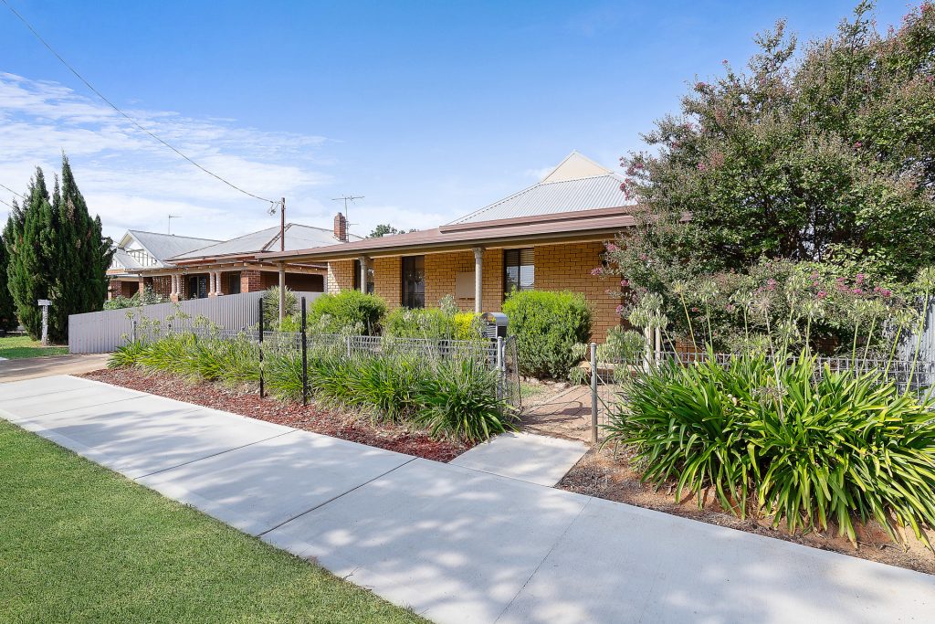 115 Aurora Street, Temora NSW 2666 - photo 16