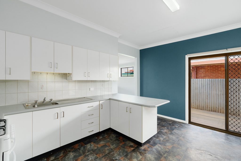 115 Aurora Street, Temora NSW 2666 - photo 4
