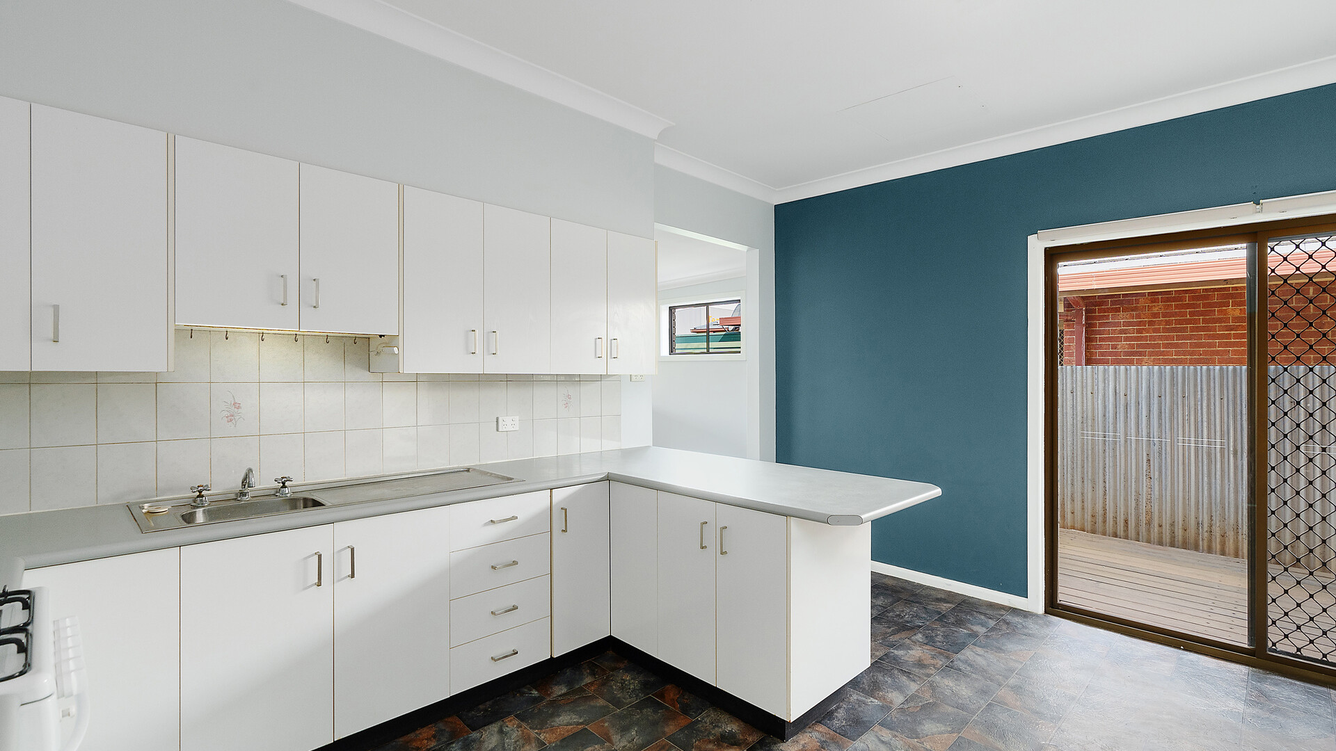 115 Aurora Street, Temora NSW 2666 - photo 4