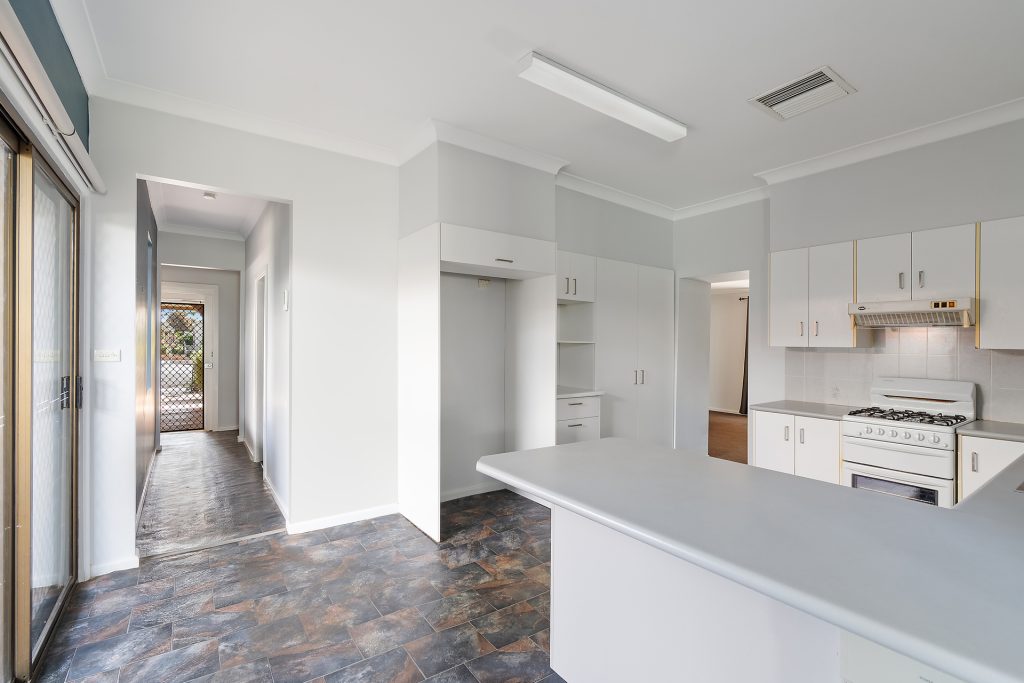 115 Aurora Street, Temora NSW 2666 - photo 5