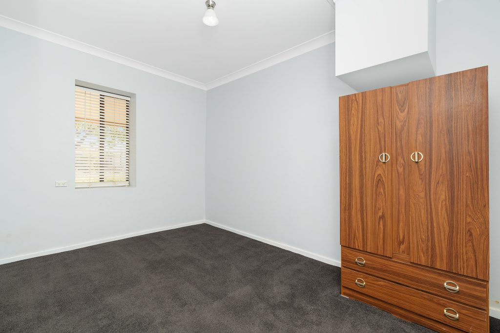 115 Aurora Street, Temora NSW 2666 - photo 8