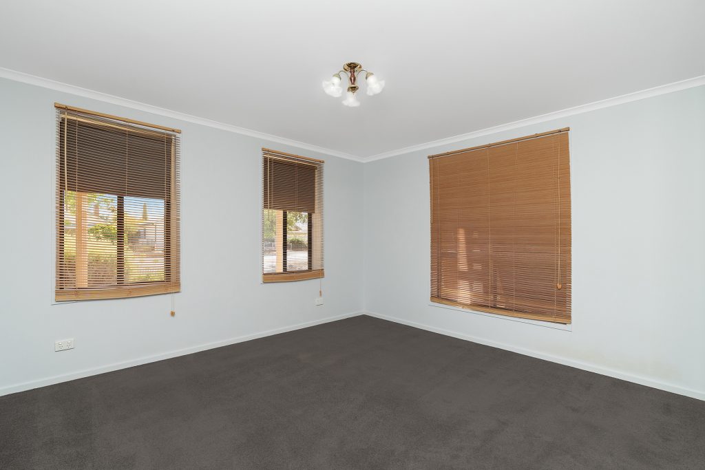 115 Aurora Street, Temora NSW 2666 - photo 10