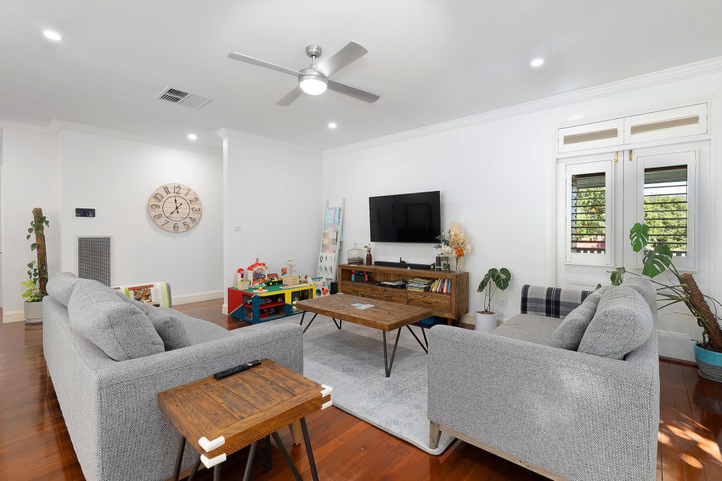 61 Acacia Ave, Leeton NSW 2705 - photo 5