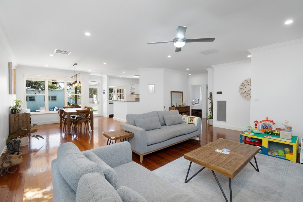 61 Acacia Ave, Leeton NSW 2705 - photo 6
