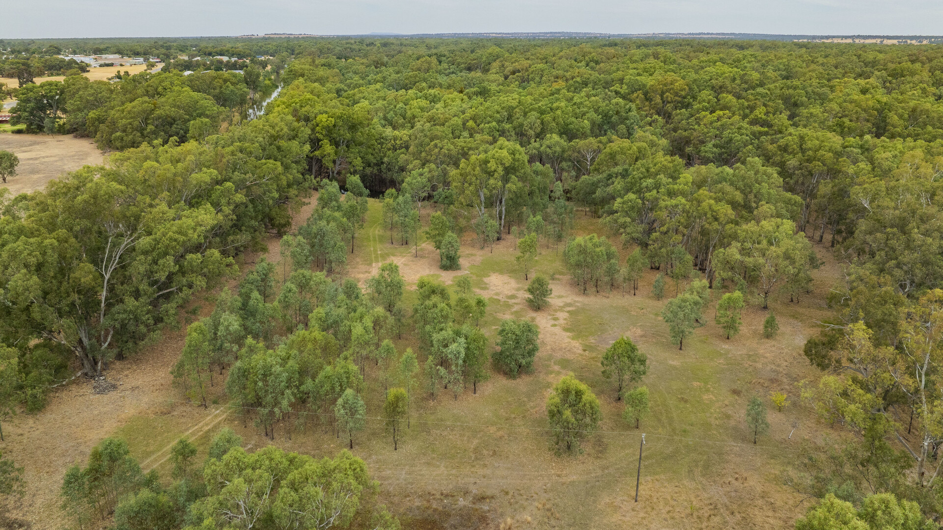 27 Mclays Road, Narrandera NSW 2700 - photo 2