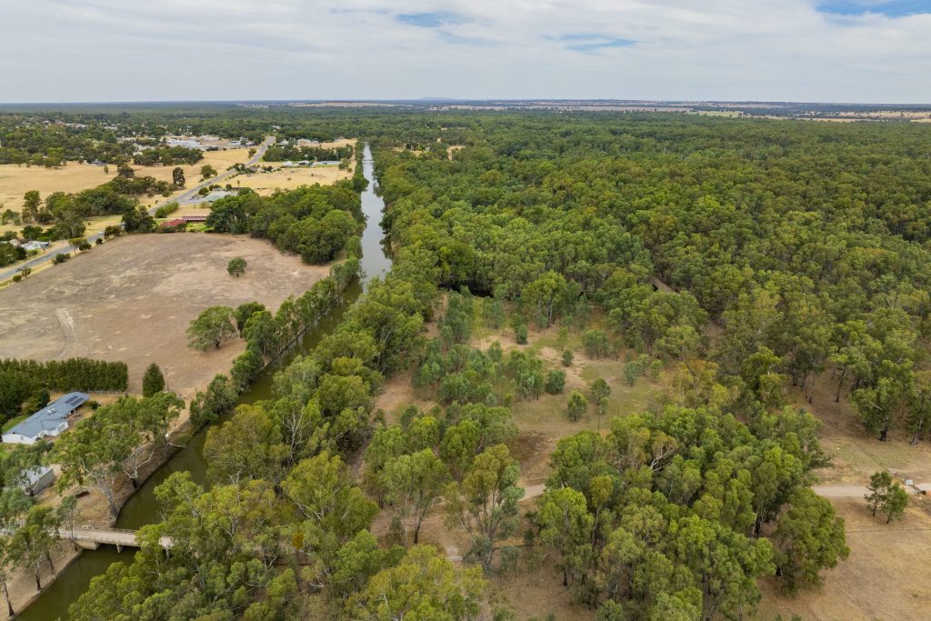27 Mclays Road, Narrandera NSW 2700 - photo 5