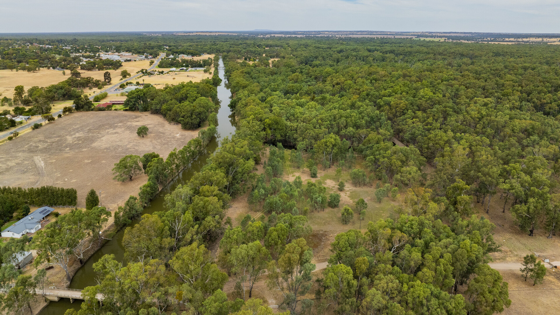 27 Mclays Road, Narrandera NSW 2700 - photo 5
