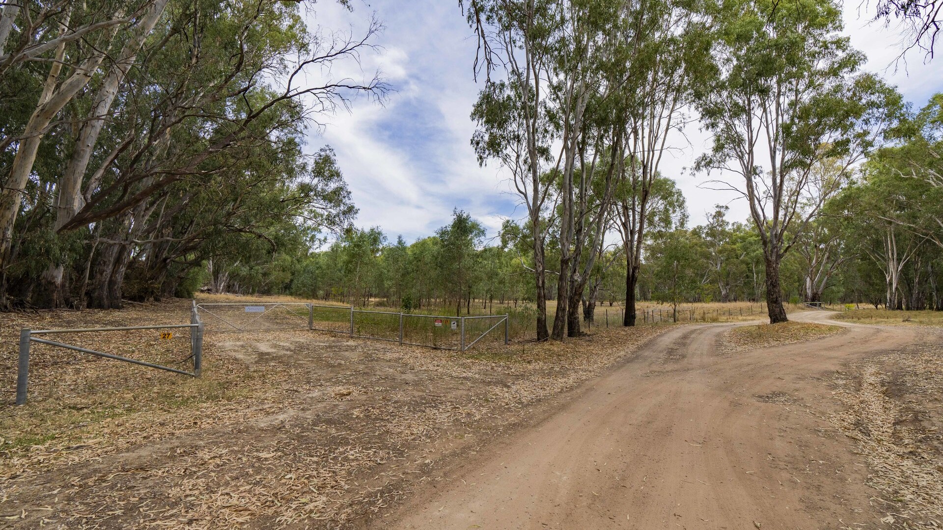 27 Mclays Road, Narrandera NSW 2700 - photo 6