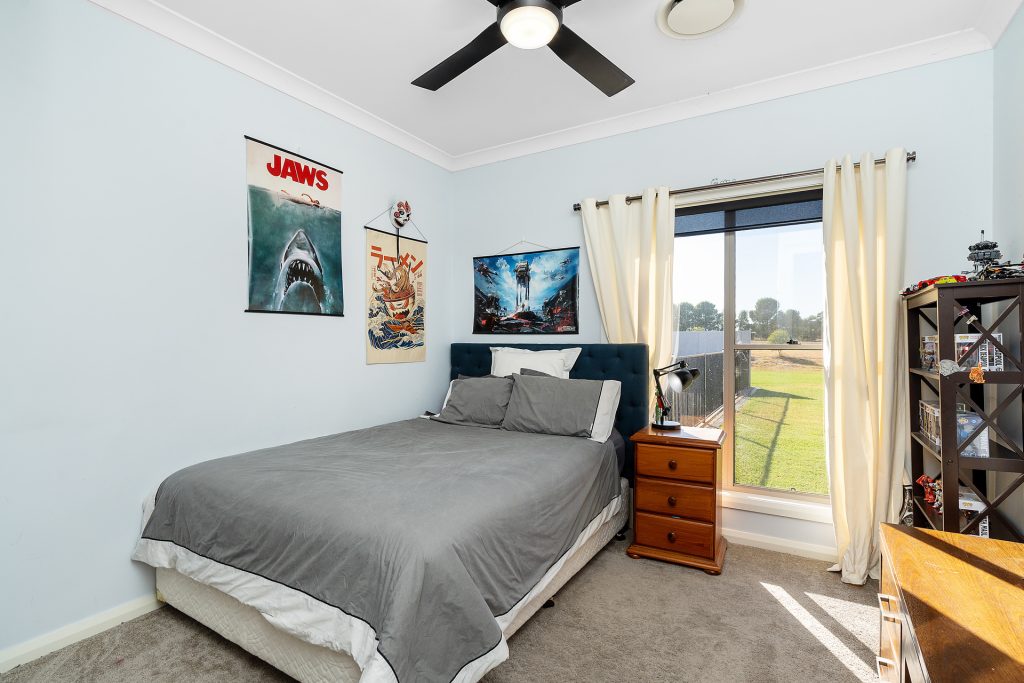 18 Bundidgerry Road, Narrandera NSW 2700 - photo 12