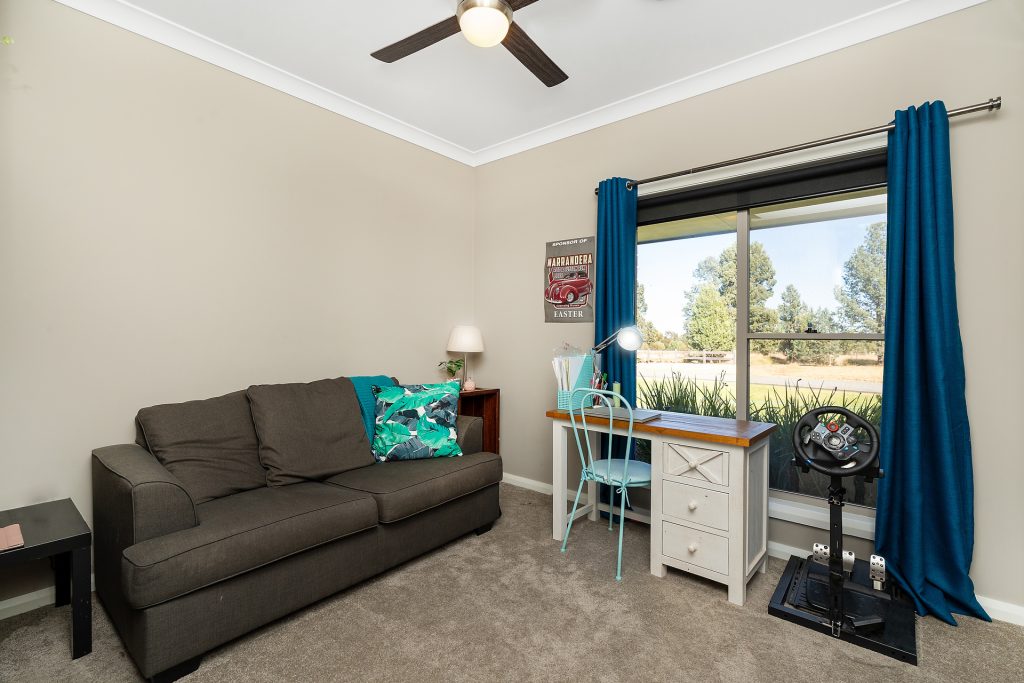 18 Bundidgerry Road, Narrandera NSW 2700 - photo 13