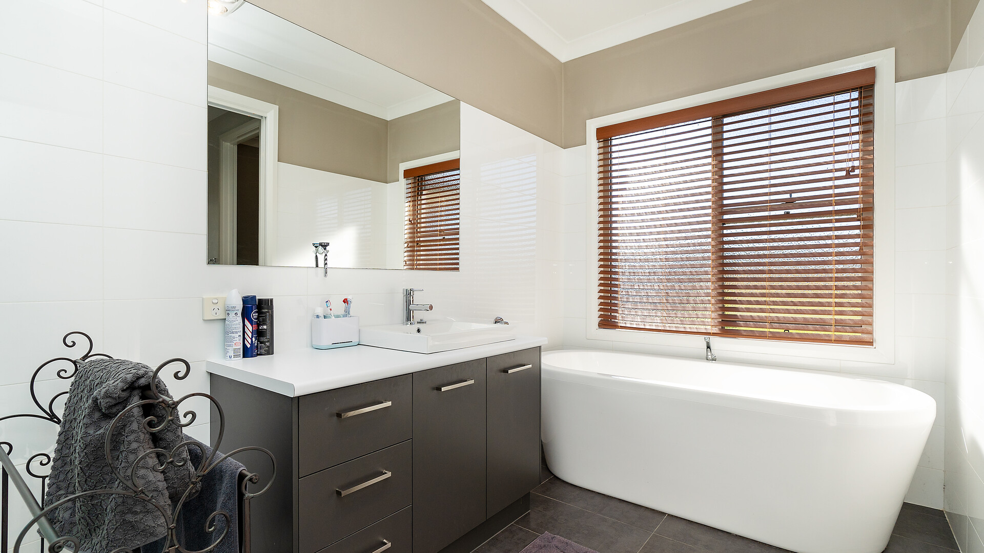 18 Bundidgerry Road, Narrandera NSW 2700 - photo 15
