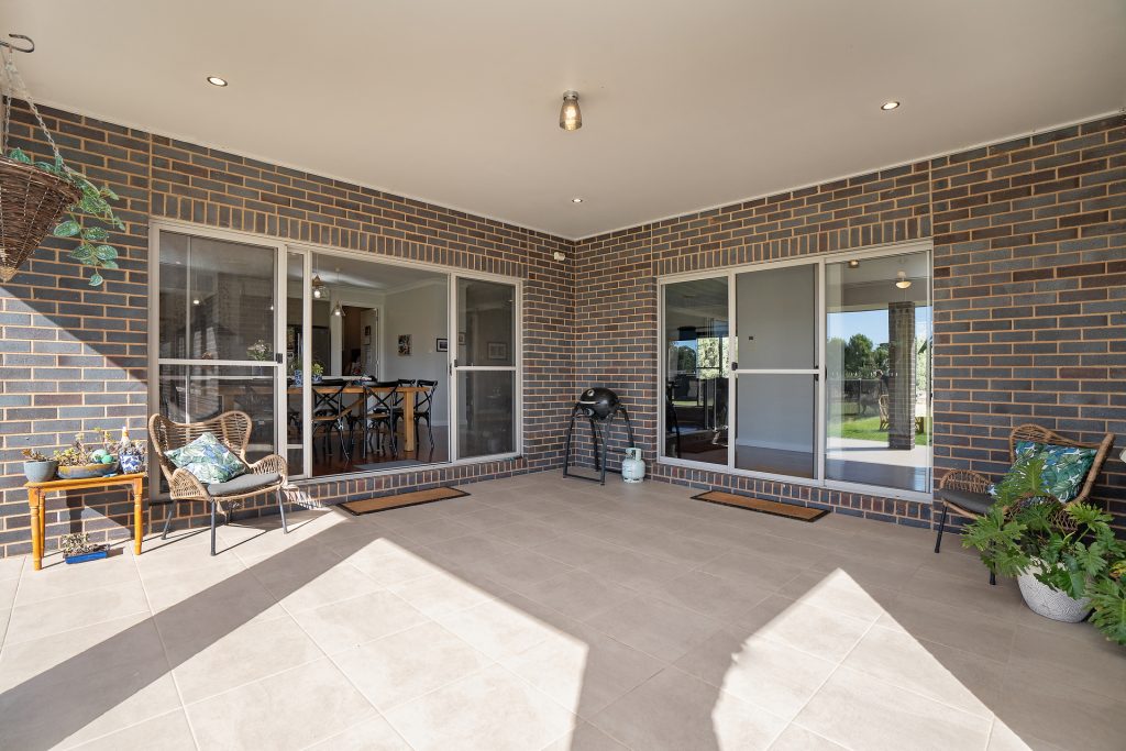 18 Bundidgerry Road, Narrandera NSW 2700 - photo 16
