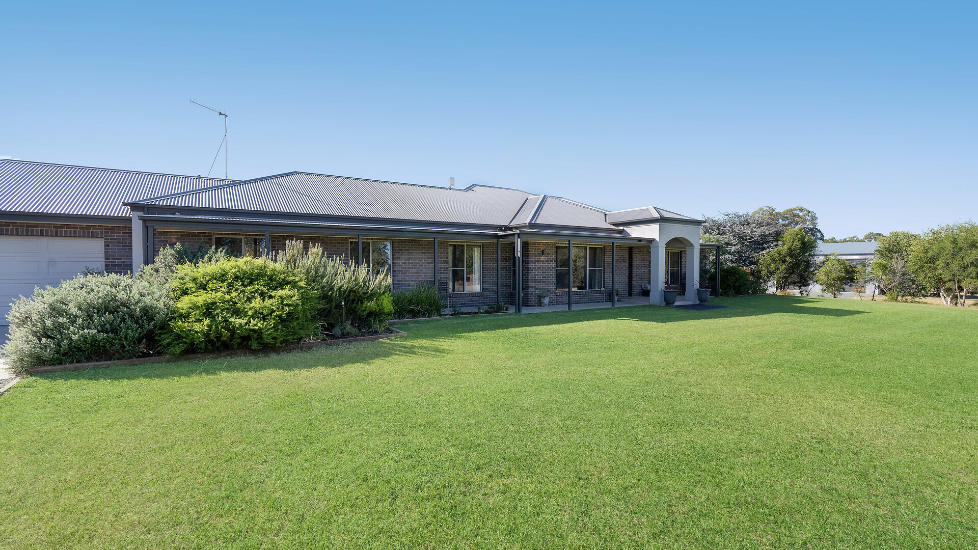 18 Bundidgerry Road, Narrandera NSW 2700 - photo 23