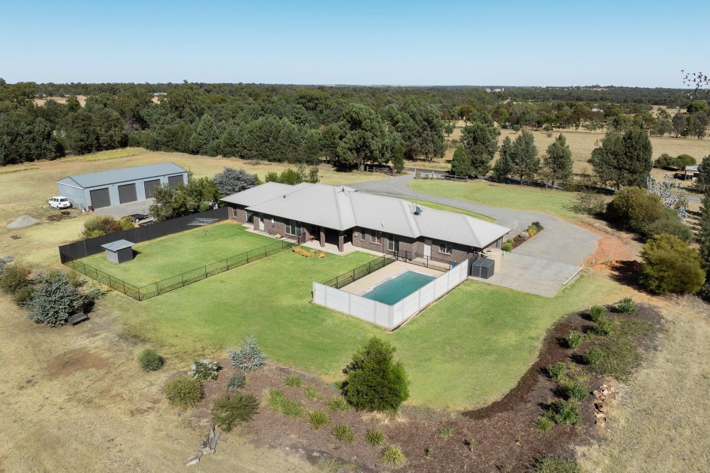 18 Bundidgerry Road, Narrandera NSW 2700 - photo 24