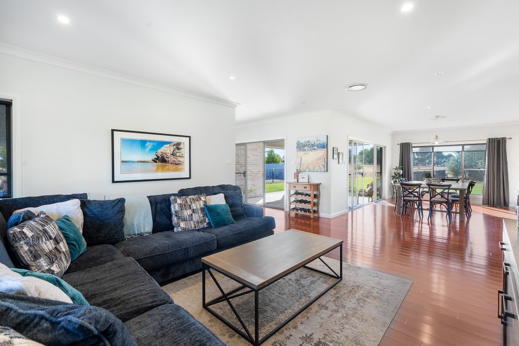 18 Bundidgerry Road, Narrandera NSW 2700 - photo 6
