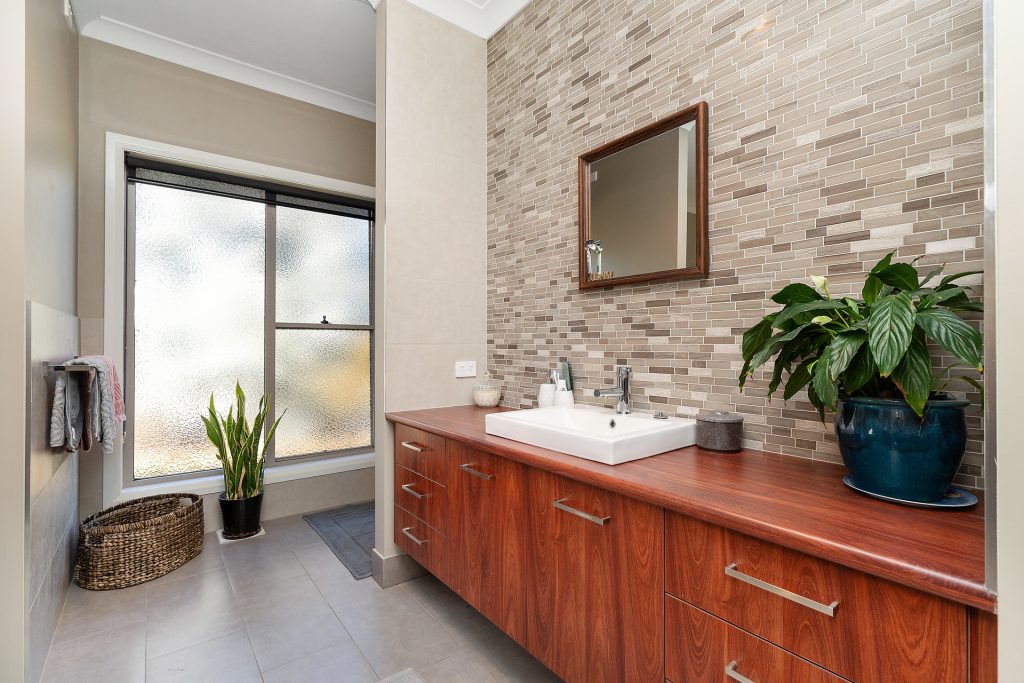 18 Bundidgerry Road, Narrandera NSW 2700 - photo 10