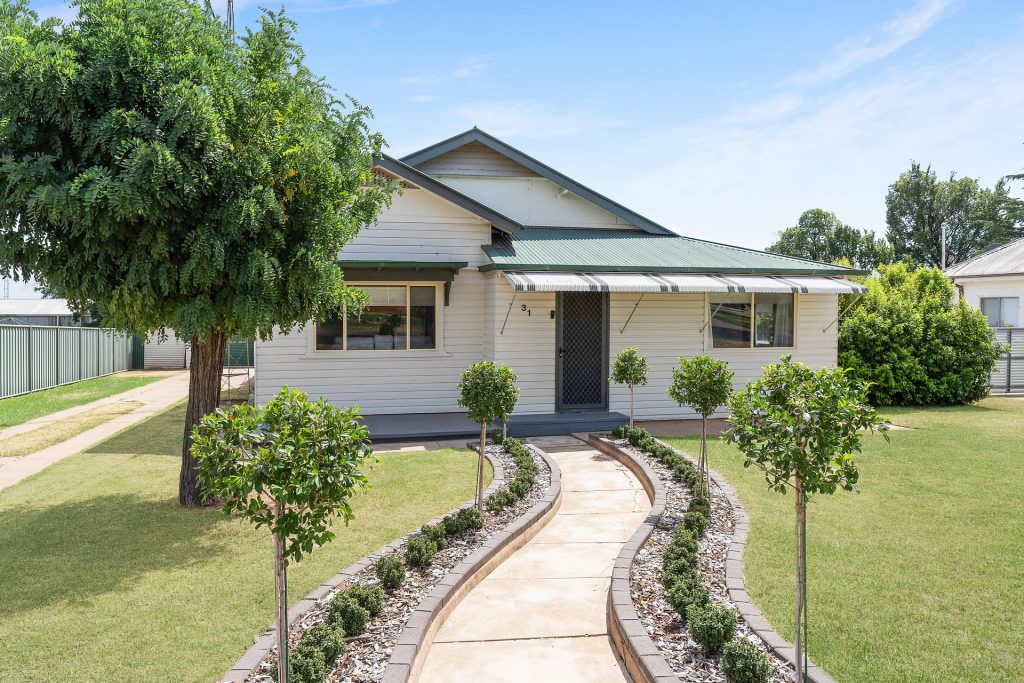 31 Willow Street, Leeton NSW 2705 - McGrath Riverina
