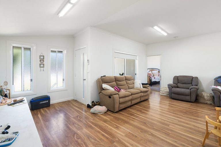 110 Wade Avenue, Leeton NSW 2705 - photo 6