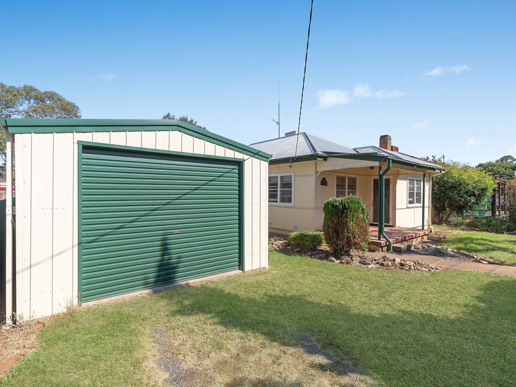 164 Sharpe Street, Temora NSW 2666 - McGrath Riverina