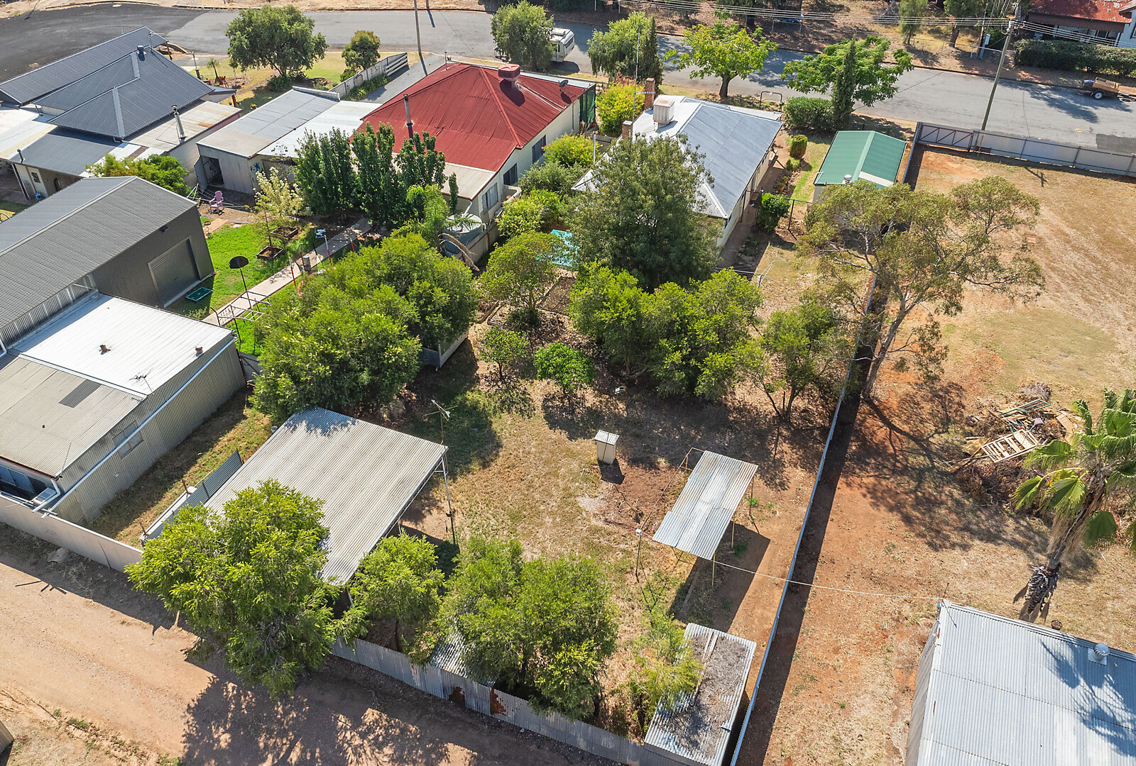 164 Sharpe Street, Temora NSW 2666 - photo 15