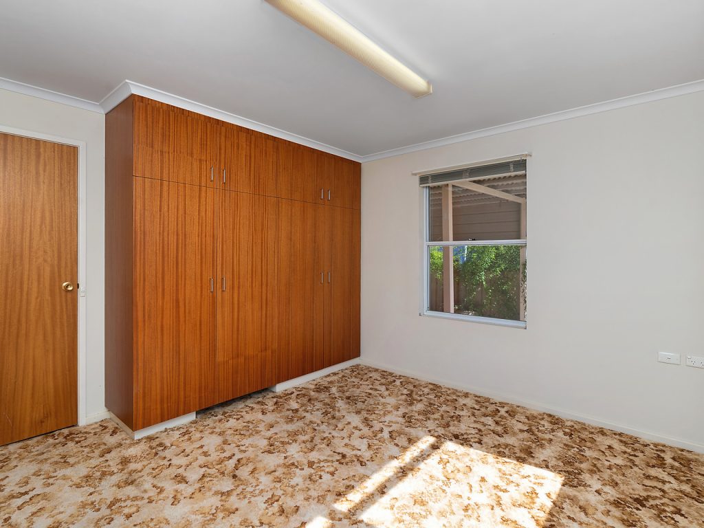 105 Grey Street, Temora NSW 2666 - photo 11